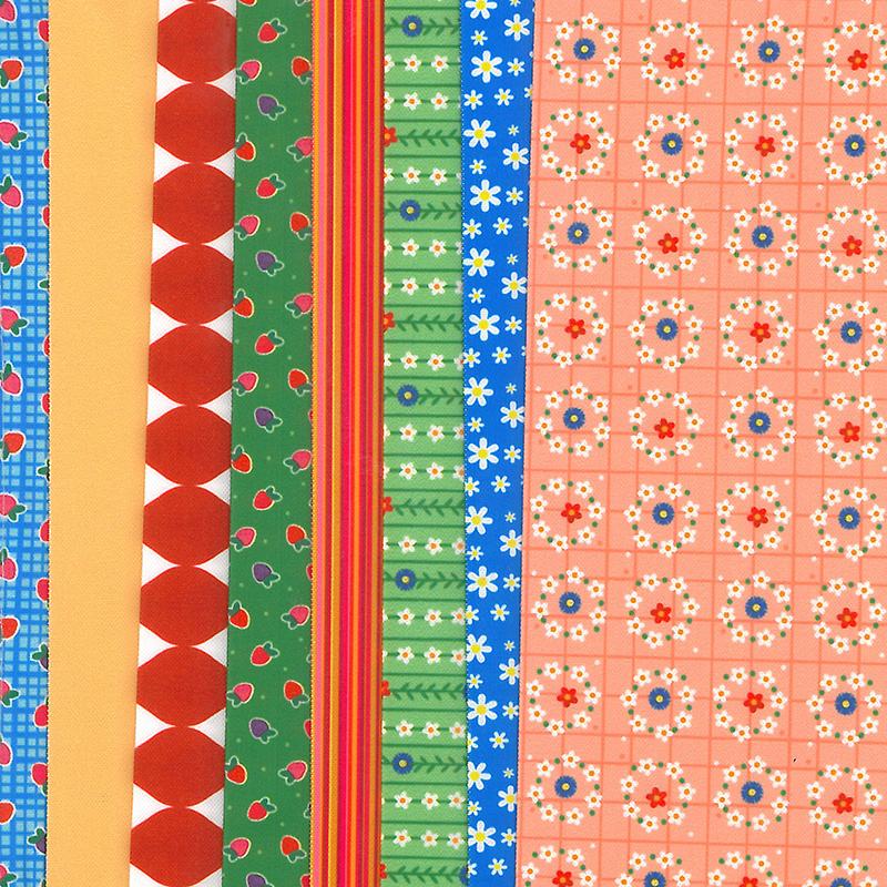 Set de materiale hainute pentru papusi Couture Floral squares, Dress Your Doll