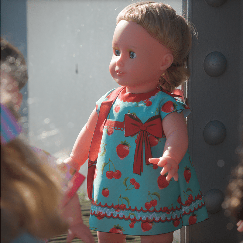 Set de croitorie hainute pentru papusi Couture Cecily Strawberry, Dress Your Doll