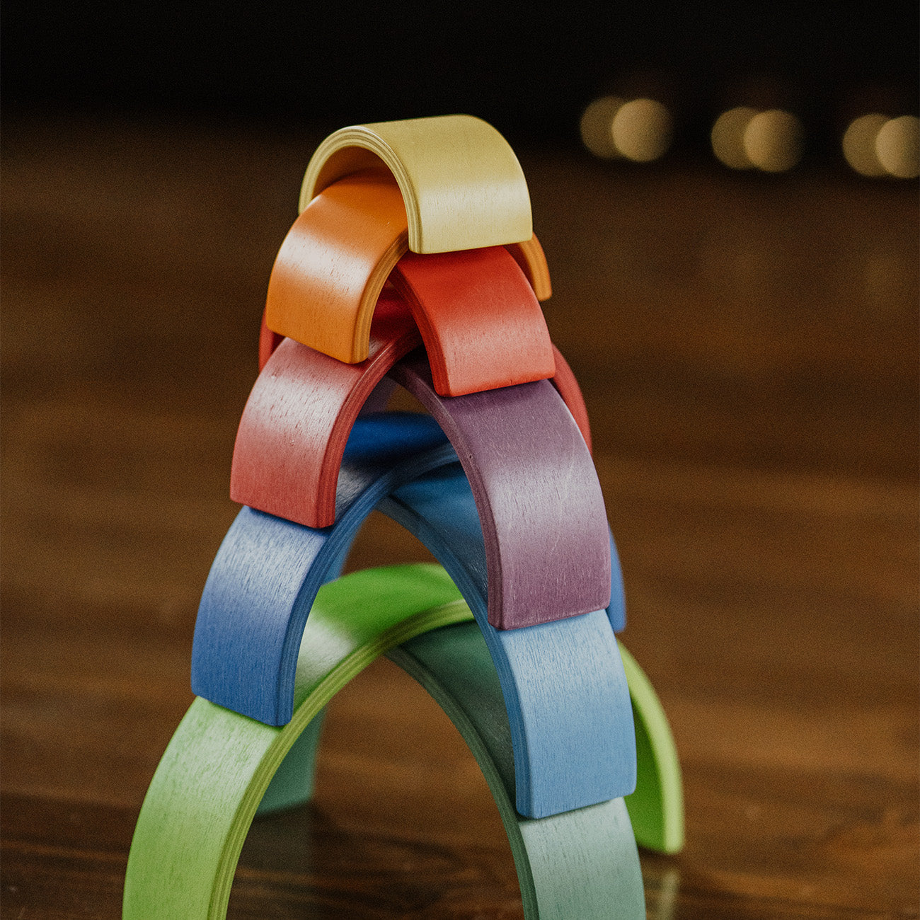 Curcubeu Montessori din lemn colorat, 9 piese @  leg&go
