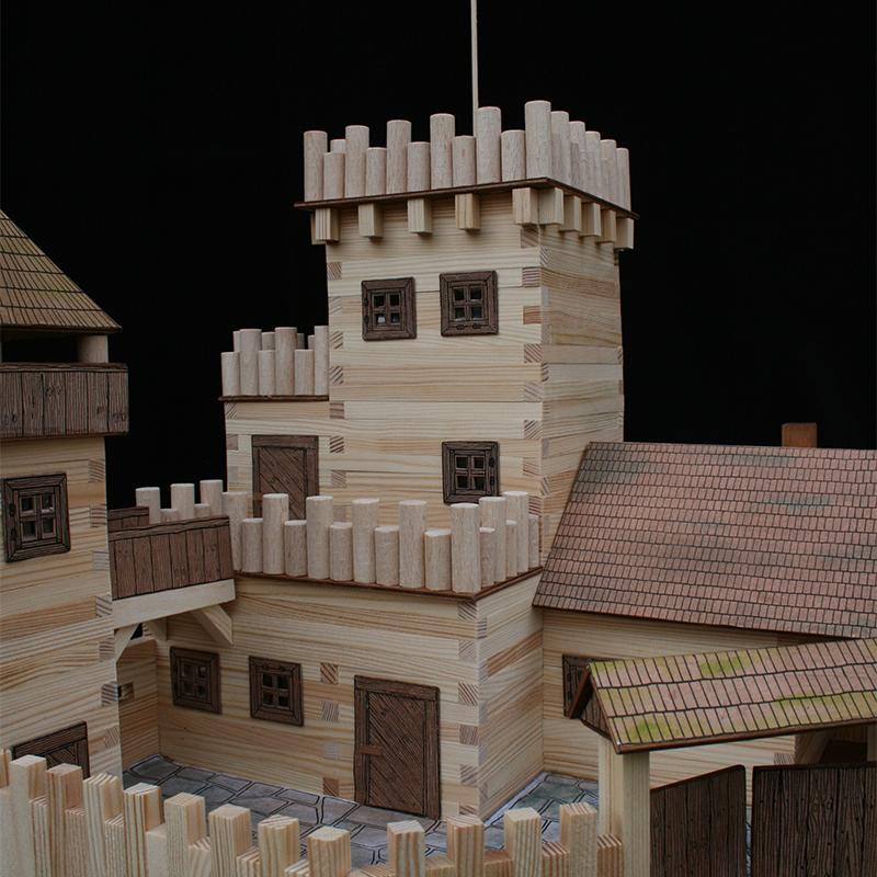 Set constructie arhitectura Castel, 607 piese din lemn, Walachia - Manute Creative