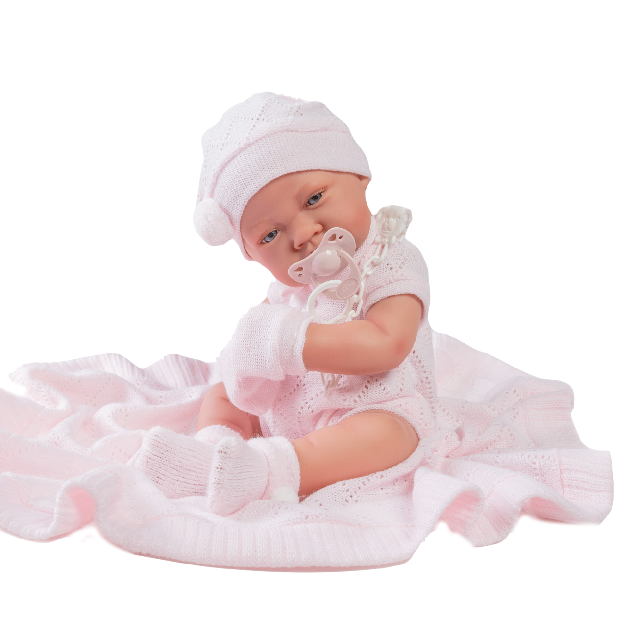 Papusa bebe realist Toqui-fetita cu paturica, corp anatomic corect, alb-roz, corp realist anatomic, Antonio Juan
