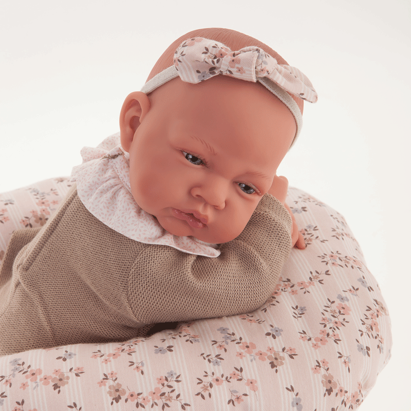 Papusa Bebelus Nou Nascut Cecilia Cu Perna Pentru Lactatie, 40 cm, Antonio Juan