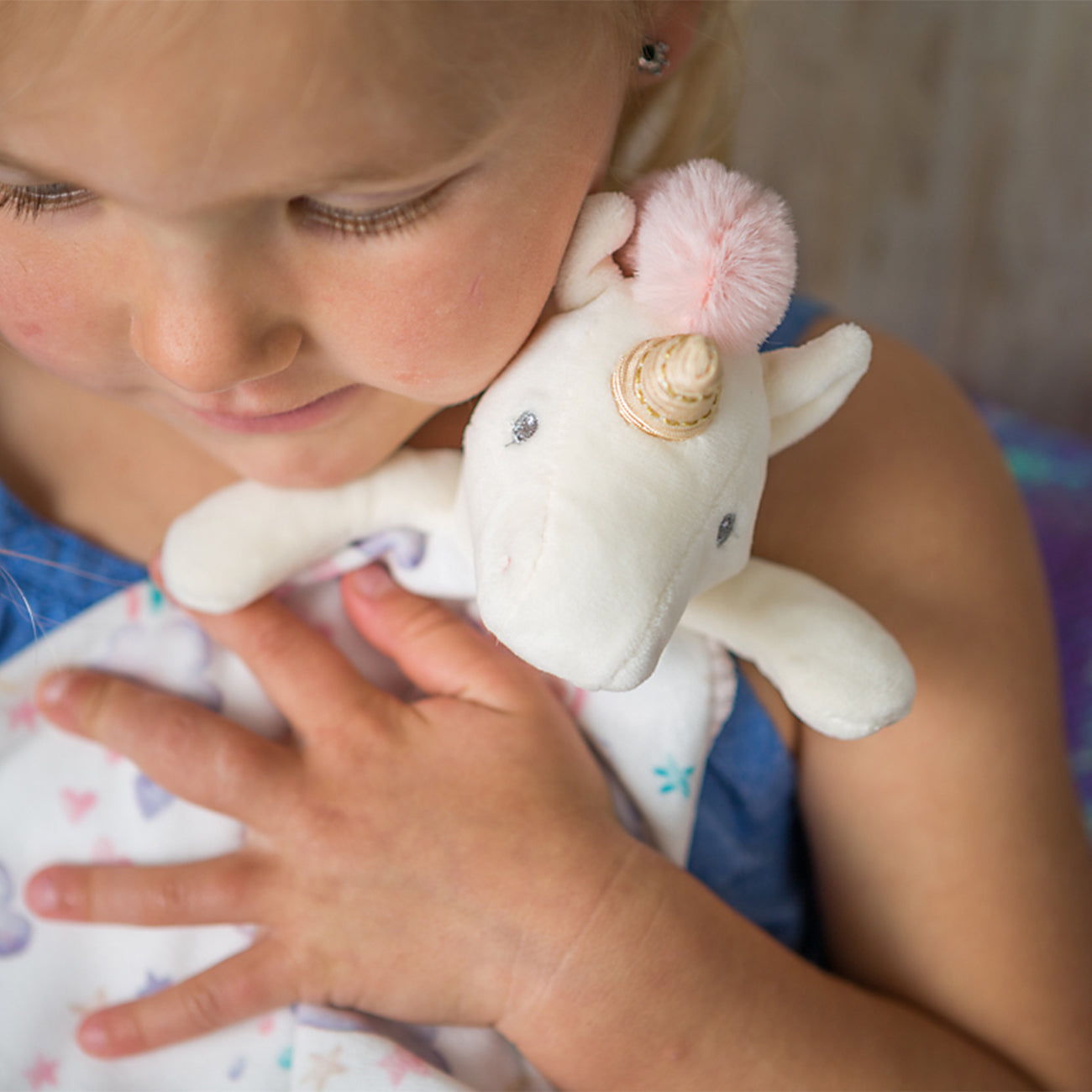 Jucarie plus doudou, Micul Unicorn Knottie, 25x25 cm, +0 luni,  Mary Meyer