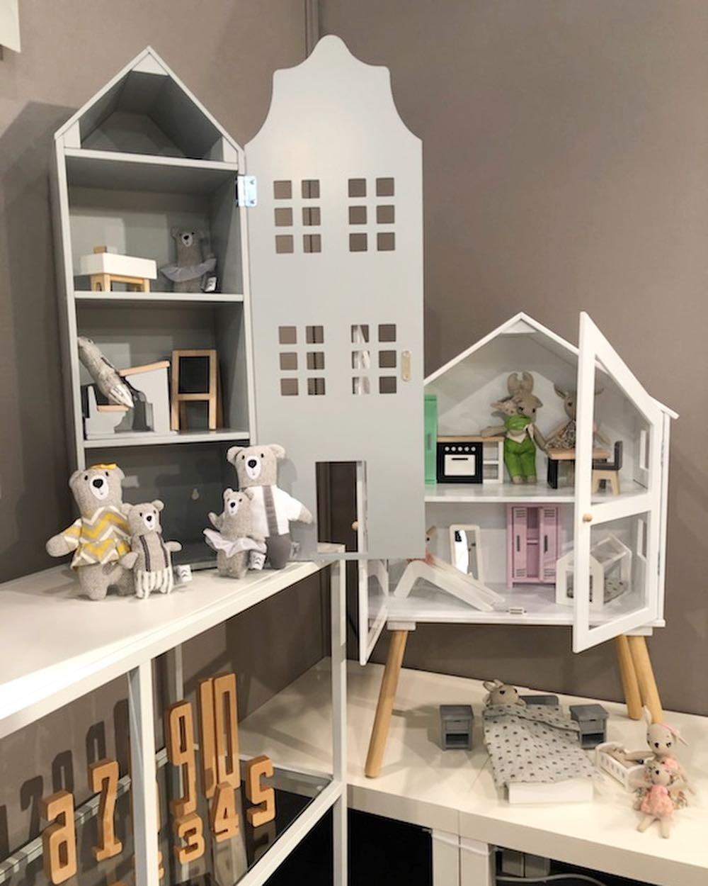 Casuta biblioteca 55 x 25 x 87cm, din lemn, +3 ani, byAstrup - Manute Creative