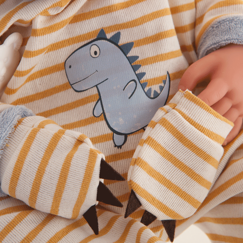 Papusa baietel Bebelus nou nascut, Carlo cu pijama dinozaur, 42 cm, Antonio Juan