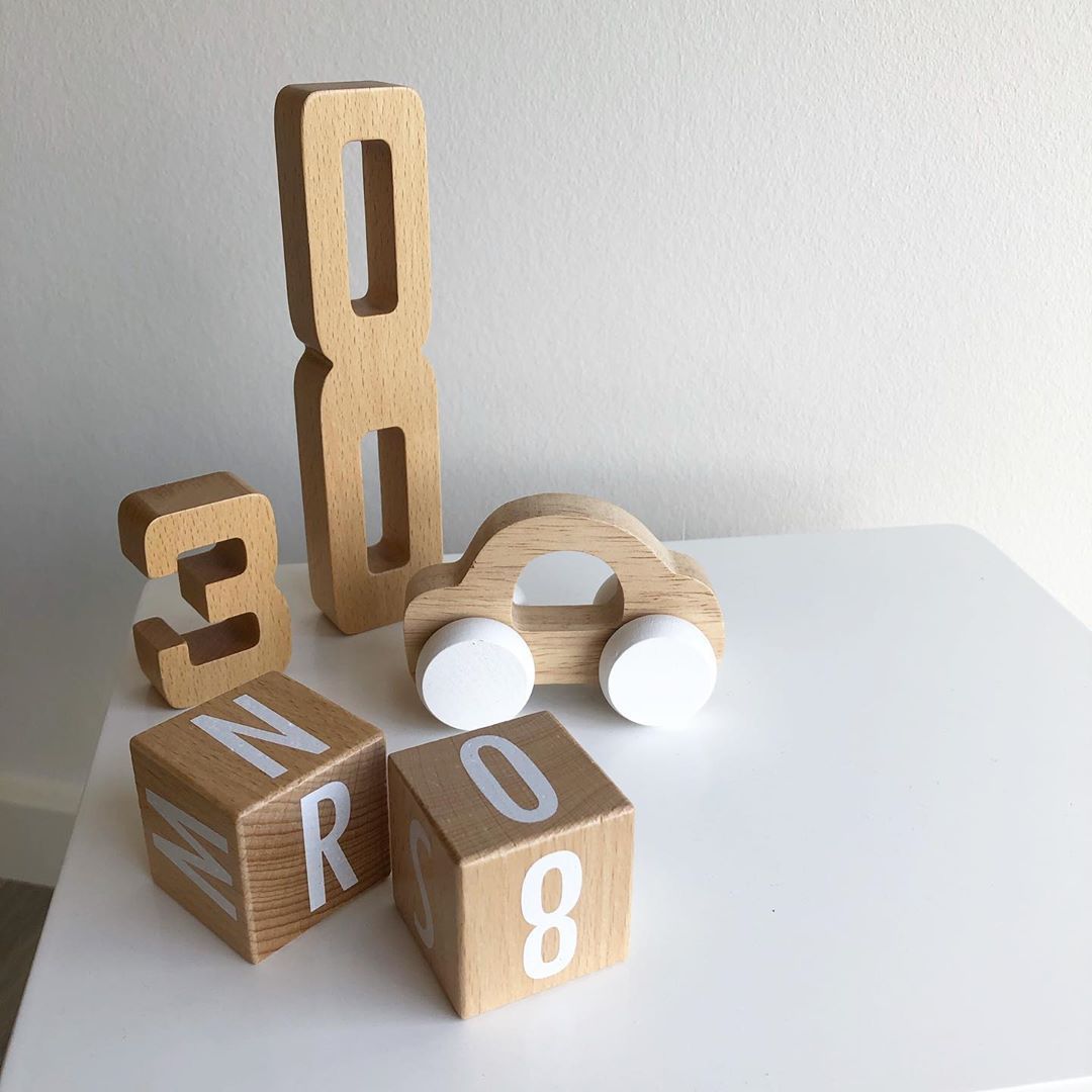 Set cifre din lemn proportionale de la 1 la 10, 15 piese, +3 ani, byAstrup - Manute Creative