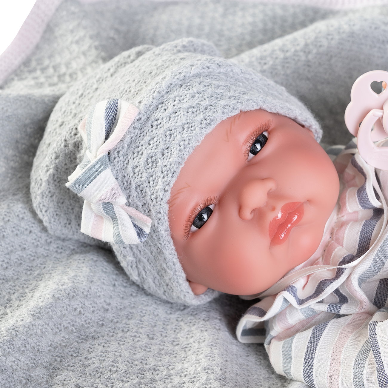 Papusa Bebe Nou Nascut, Toneta Cu Paturica, 33 cm, Antonio Juan