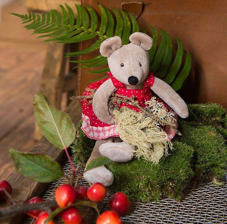 Jucarie plus bebe soricica Nini mica, 0 ani+, Moulin Roty - Manute Creative