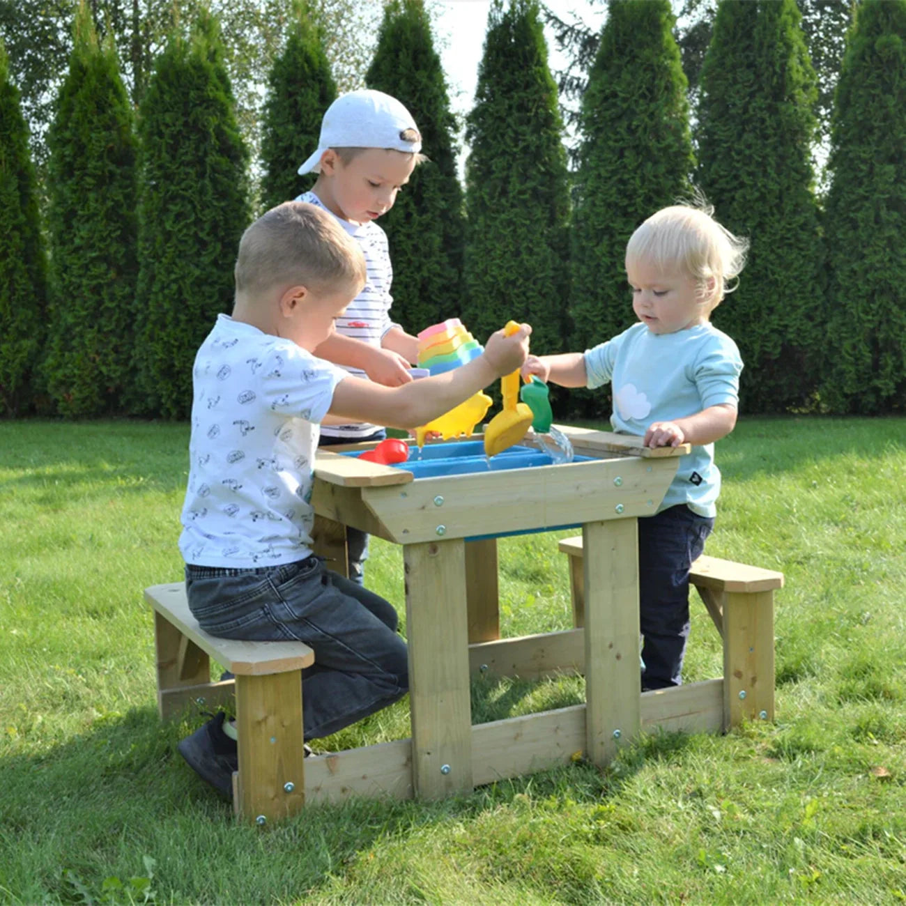 Masa de picnic  senzoriala pentru copii, cu bancute si loc pentru nisip si apa, +3ani, Wendi Toys