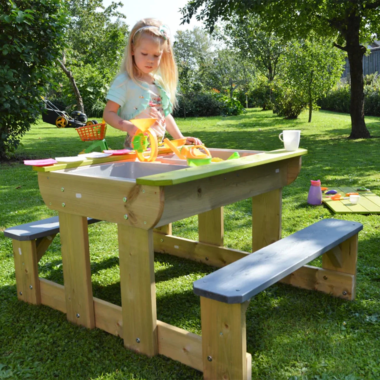 Masa de picnic senzoriala pentru copii, Deluxe cu bancute si loc pentru nisip si apa, +3ani, Wendi Toys