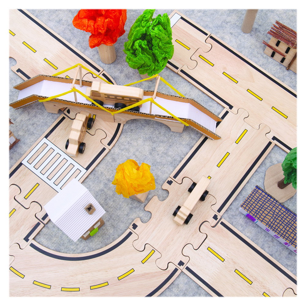 Roadway, traseu auto din lemn, 42 piese, Guidecraft