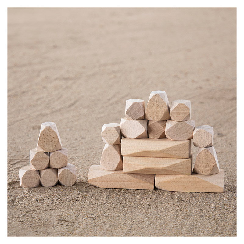 Standing Stones, joc de stivuit cu carduri, Guidecraft