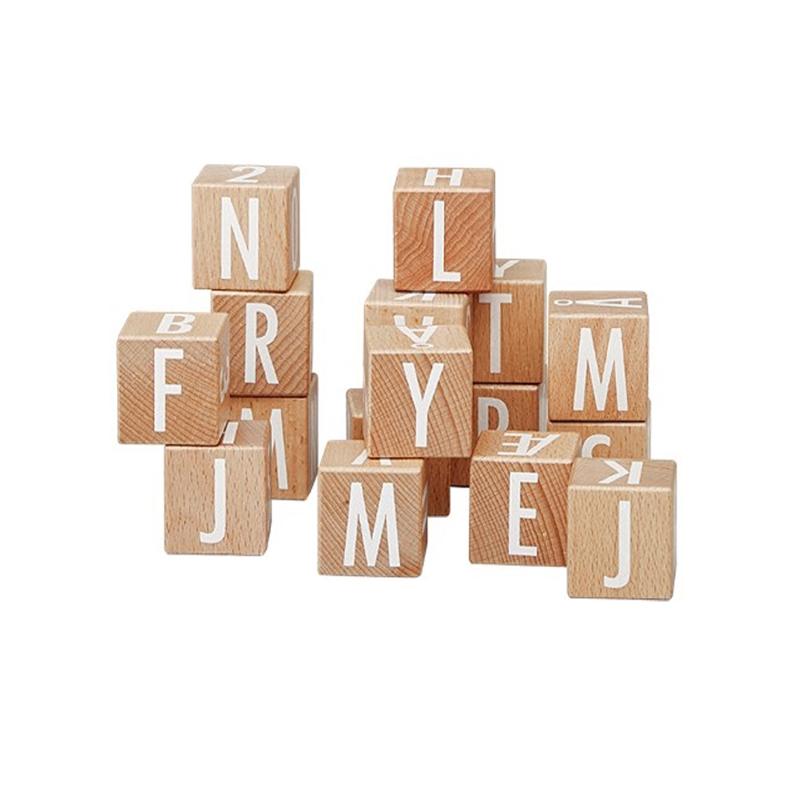 Set cuburi lemn alfabet, 4cm latura, +1 an, byAstrup - Manute Creative