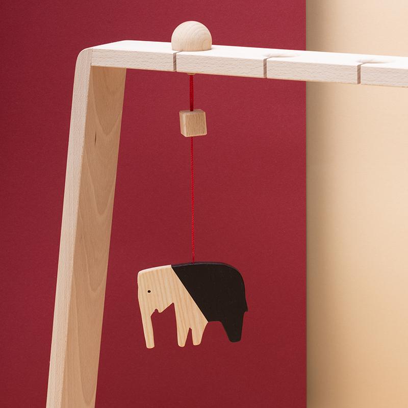 Jucarie din lemn elefant, natur-negru, pentru carusel / centru de activitati, Mobbli - Manute Creative