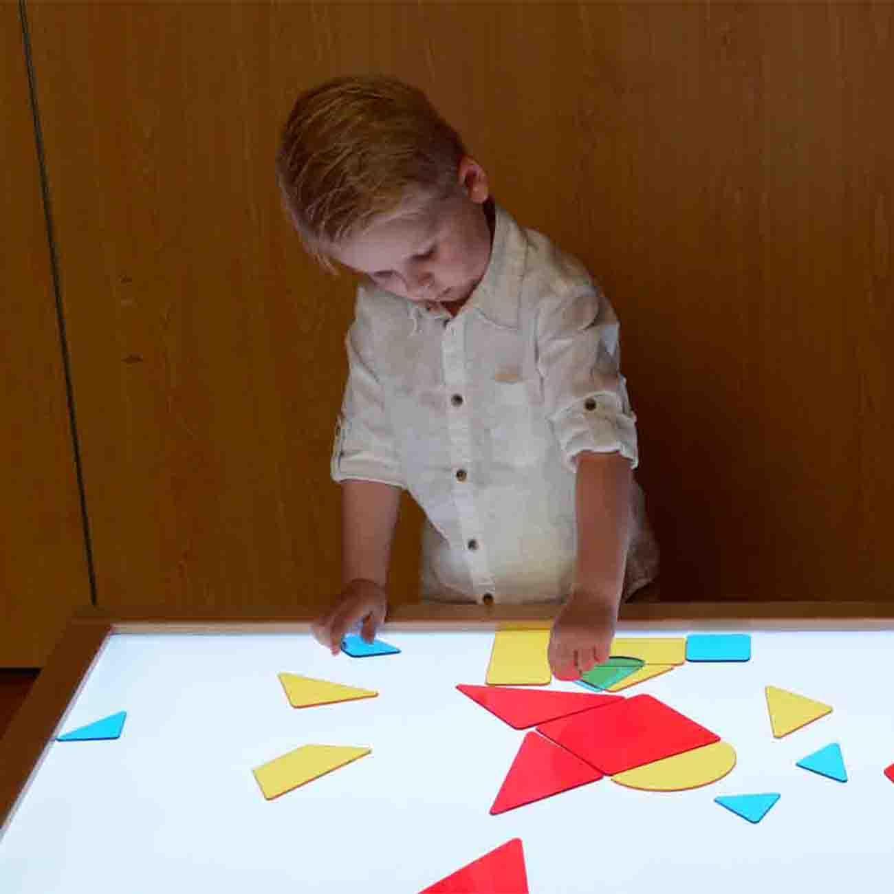 Set de 51 de forme geometrice translucide acrilic colorat, +3 ani, Masterkidz