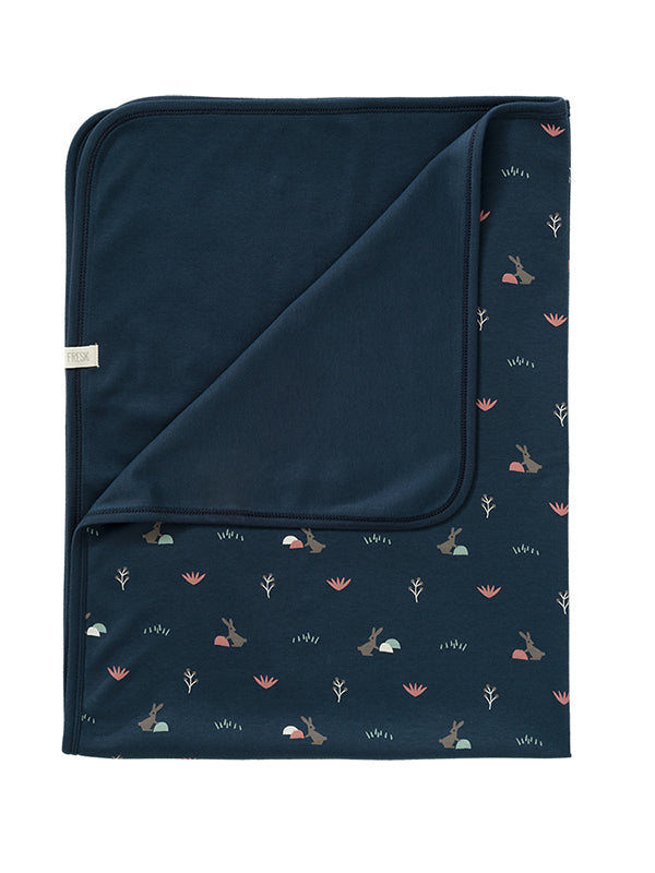 Paturica din bumbac organic, cu model Rabbit Mood Indigo, Fresk