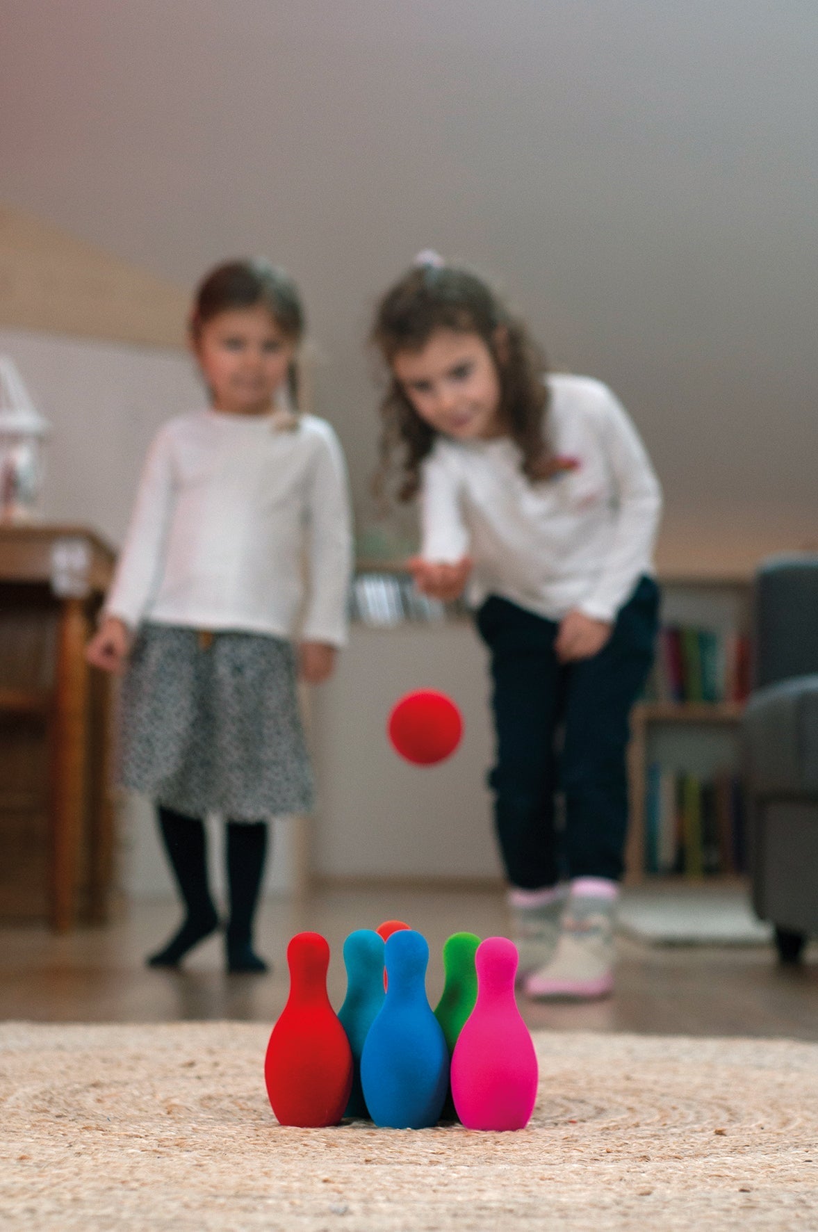 Joc educativ bowling din cauciuc natural, 19 cm, Rubbabu