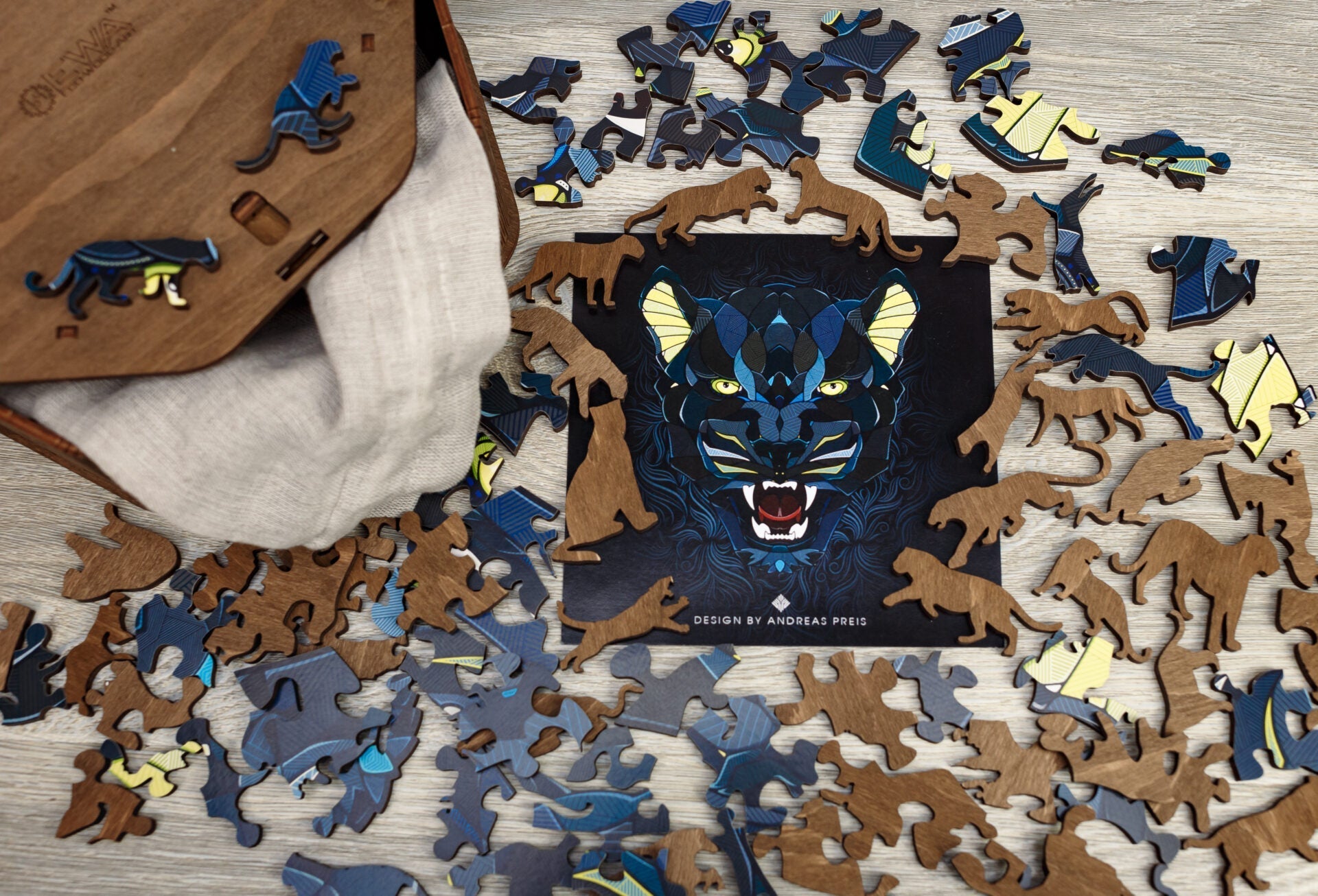Puzzle din lemn, PANTHER, 102 piese @ EWA