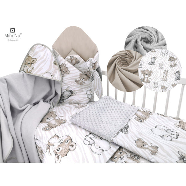 Set pentru bebelusi, 6+1 piese, Cu paturica de infasat, Prosop, Paturica, Cearceaf 120x60 cm, Fata de perna, Husa pilota, Jucarie textila senzoriala, Din bumbac certificat Oeko Tex Standard 100, 135x100 cm, Safari Beige, MimiNu