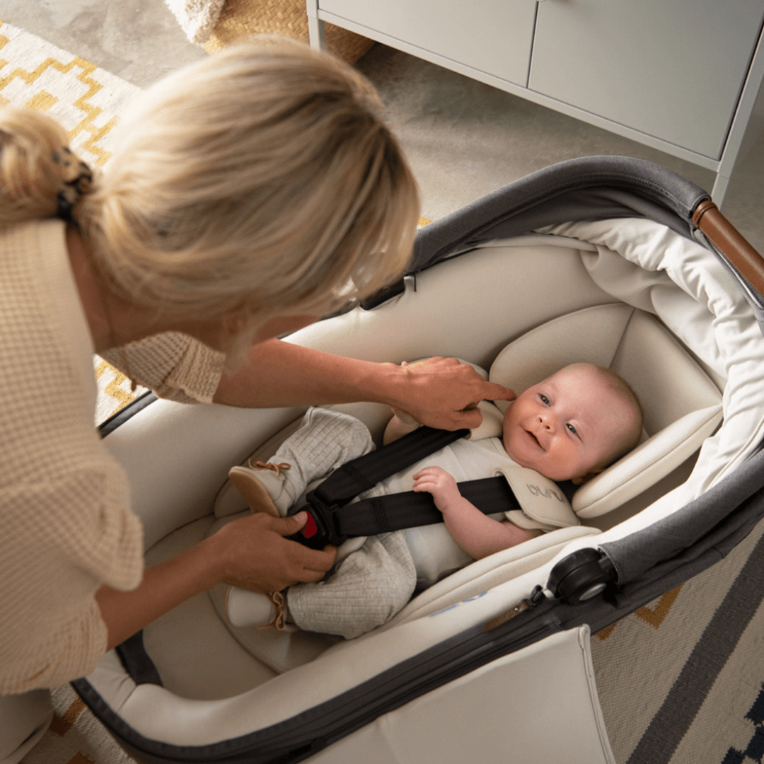 Nuna - Set Landou CARI next Caviar, 40-70 cm + Baza isofix BASE next i-Size pentru CARI next