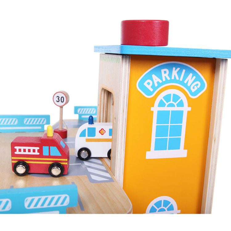 Parcare din Lemn, cu 3 Etaje, Garaj cu Lift, 4 Masinute si Indicatoare Rutiere, Ecotoys