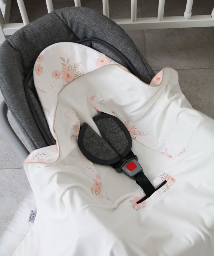 Paturica pentru Infasat Bebe in Scaun Auto, 91 x 91 cm, Garden, Tiny Star