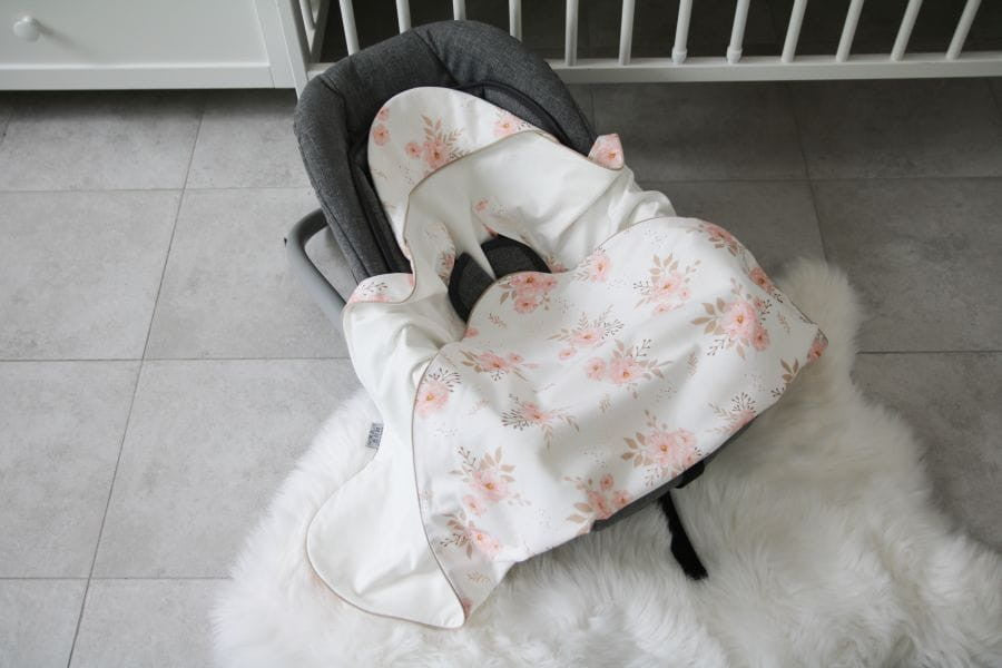 Paturica pentru Infasat Bebe in Scaun Auto, 91 x 91 cm, Garden, Tiny Star