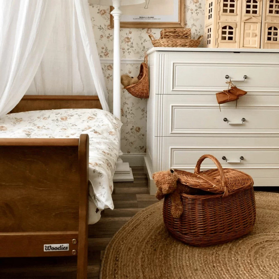 Patut pentru copii, din lemn masiv de Pin, 140 x 70 cm, protectii laterale incluse, Noble, Todler, Vintage, Woodies Safe Dreams