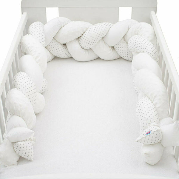 Protectie laterala pentru patut, Tip Bumper impletit, Din bumbac, Din materiale certificate Oeko Tex Standard 100, New Baby, Lungime 225 cm, Minky/Dot grey