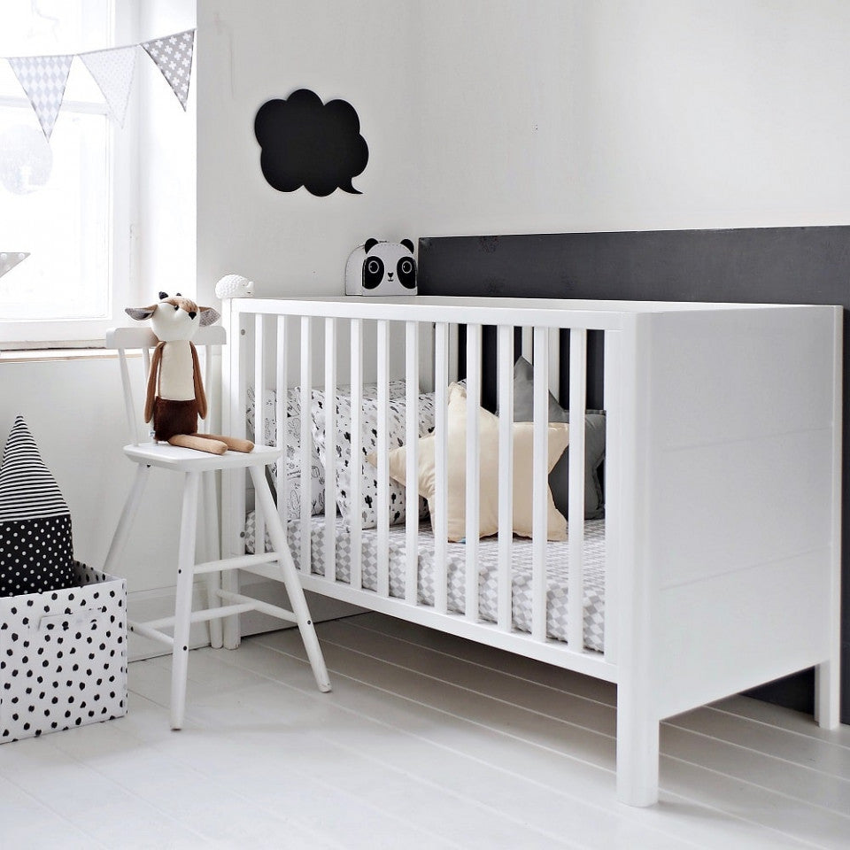 Set - Patut Bebe, 120x60 cm, din Lemn Masiv, Smooth+ Saltea copii MyKids Cocos Confort II 120x60x10 cm, Woodies Safe Dreams
