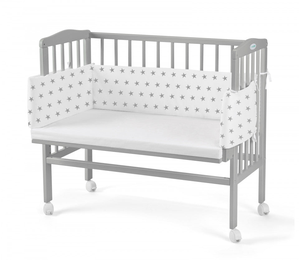 Set - Patut Bebe, 90x55 cm, Bedside 2in1 Gri, Saltea + Aparatoare , Waldin