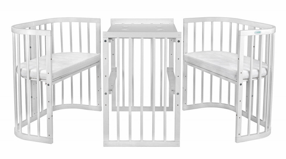 Set Patut Rotund Evolutiv 7in1 Alb, Saltele Incluse, Transformabil, Co-Sleeping + Baldachin, Lenjerie si Aparatori albe cu stelute gri, Waldin