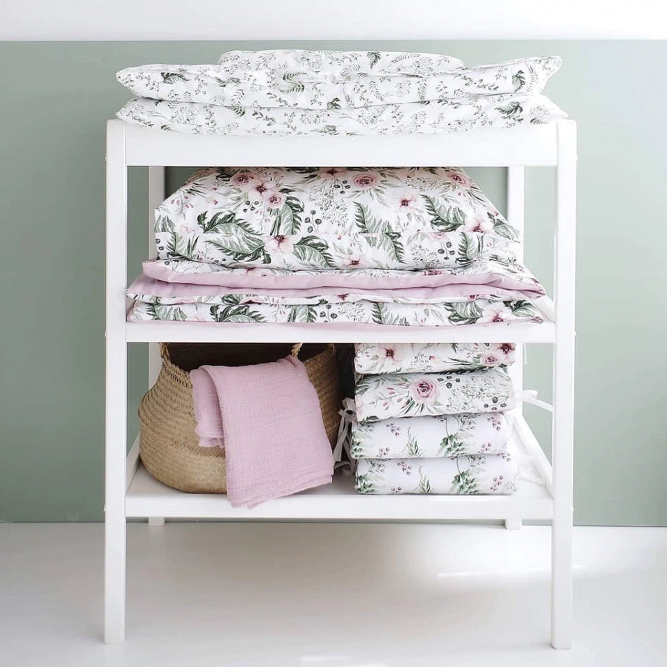 Masa de Schimbat Pentru Bebelusi Classic Changer Lemn Masiv, 76cm x 44cm x 86 cm, Cu 2 Rafturi De Depozitare Inalte, Woodies Safe Dreams