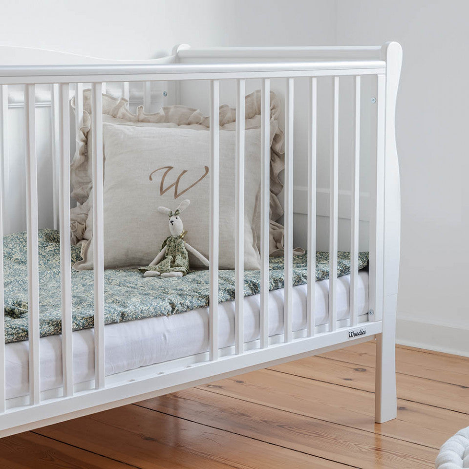 Patut Bebe, 140x70 cm, din Lemn Masiv, Transformabil, Noble White, Woodies Safe Dreams